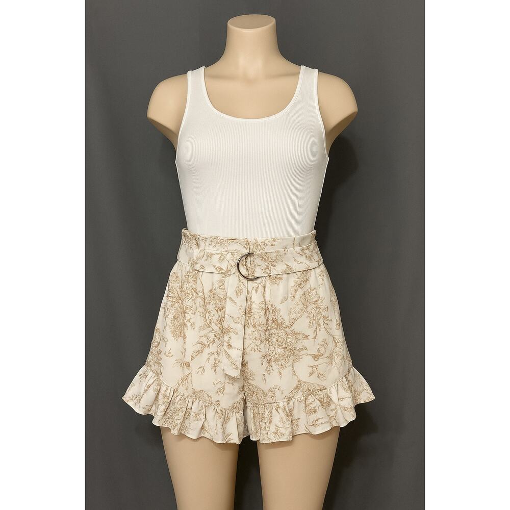 Boohoo High Rise Belted Ruffle Shorts Women’s Size 8 US White Floral Toile Print
